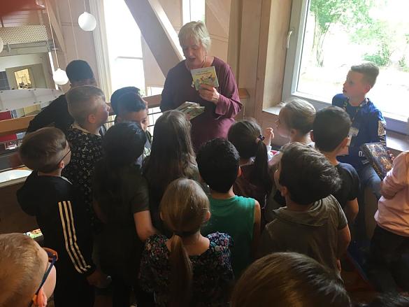 Er&ouml;ffnung des B&uuml;chertauschregals