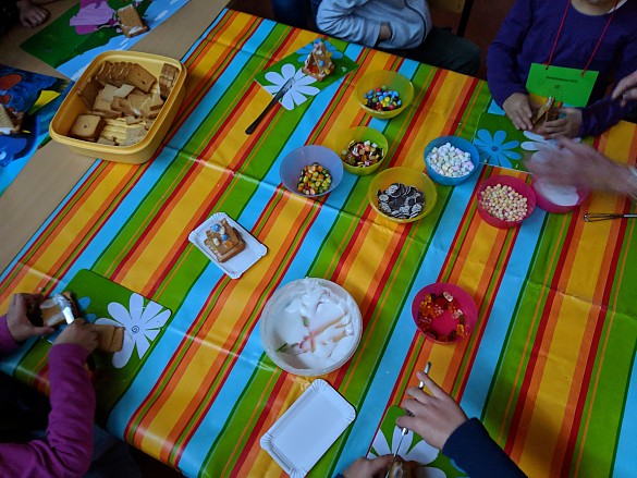 In der 1a wurden Keksh&auml;user gebaut!