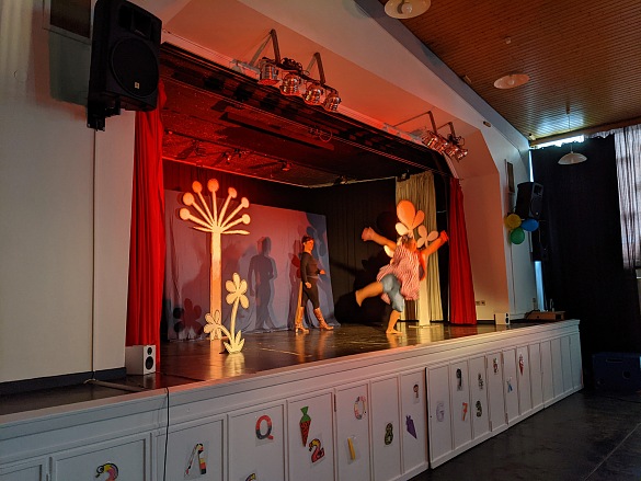 ...ein Theaterst&uuml;ck vorgespielt!