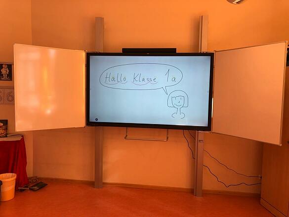 Die Tafel in der 1a hing als erstes...